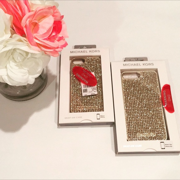 NWTs Michael KORS Gold 7/8 Case - Picture 8 of 8